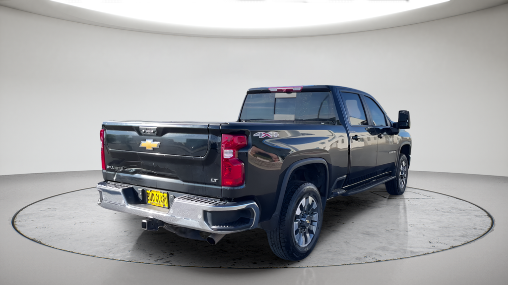 Used 2024 Black Chevrolet LT image 7