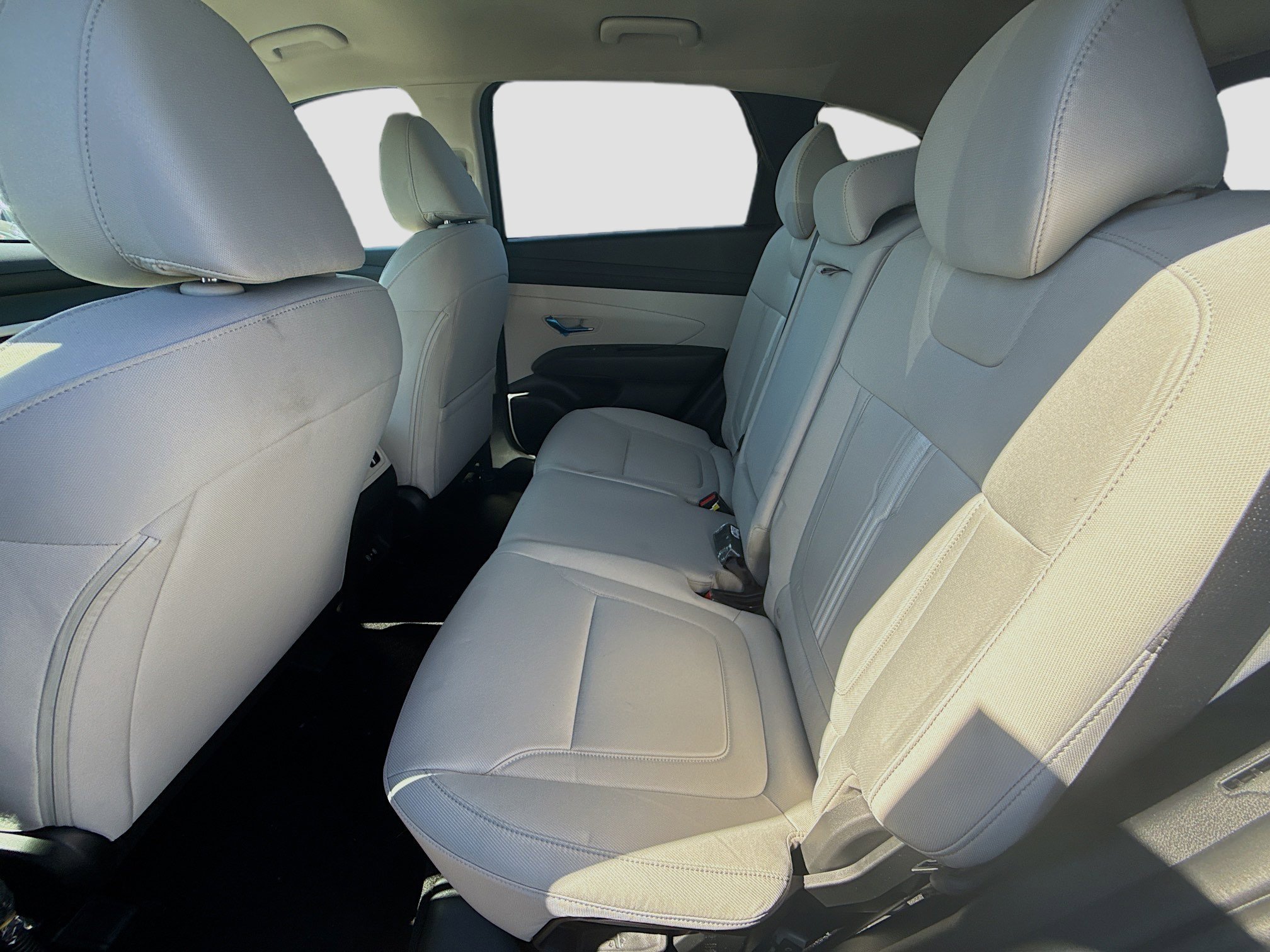 New 2026 Shimmering Silver Hyundai SEL FWD image 43