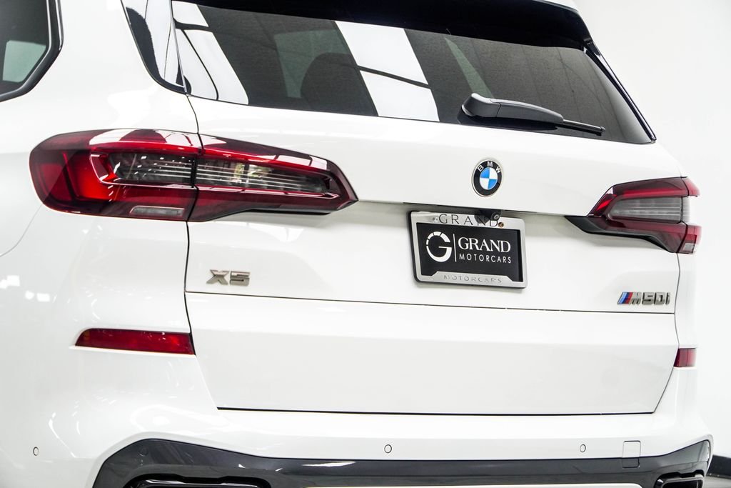Used 2022 White BMW M50i image 15