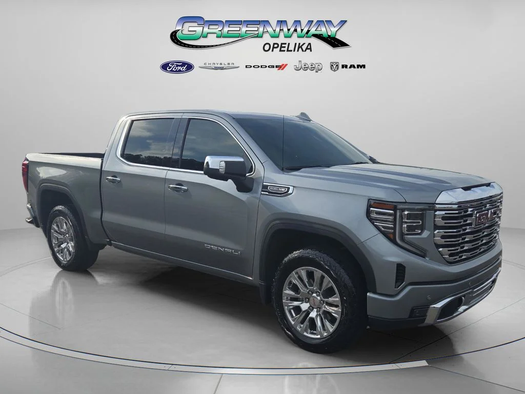 2024 GMC Sierra 4WD Crew Cab Short Box Denali's photo