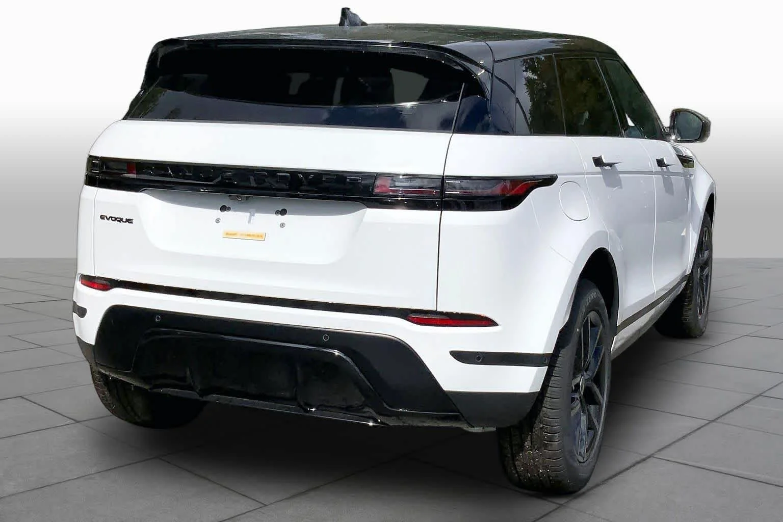New 2026 Fuji White Land Rover Core S image 3