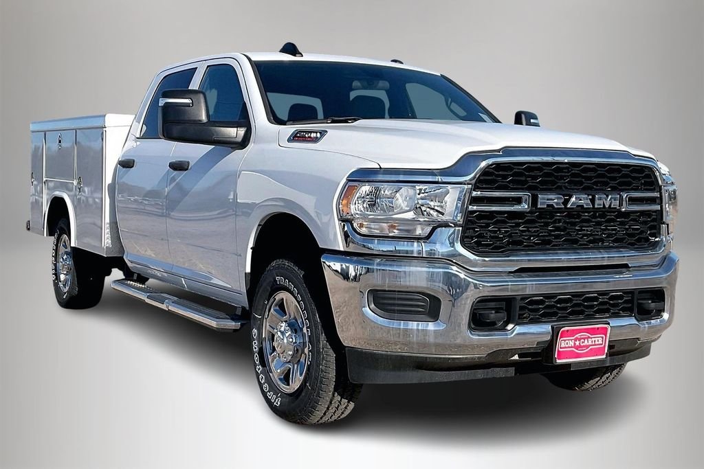 New 2024 Ram 2500 Tradesman 4D Crew Cab