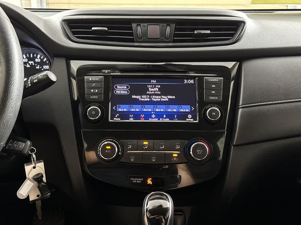 2019 Nissan Rogue S - Photo 17