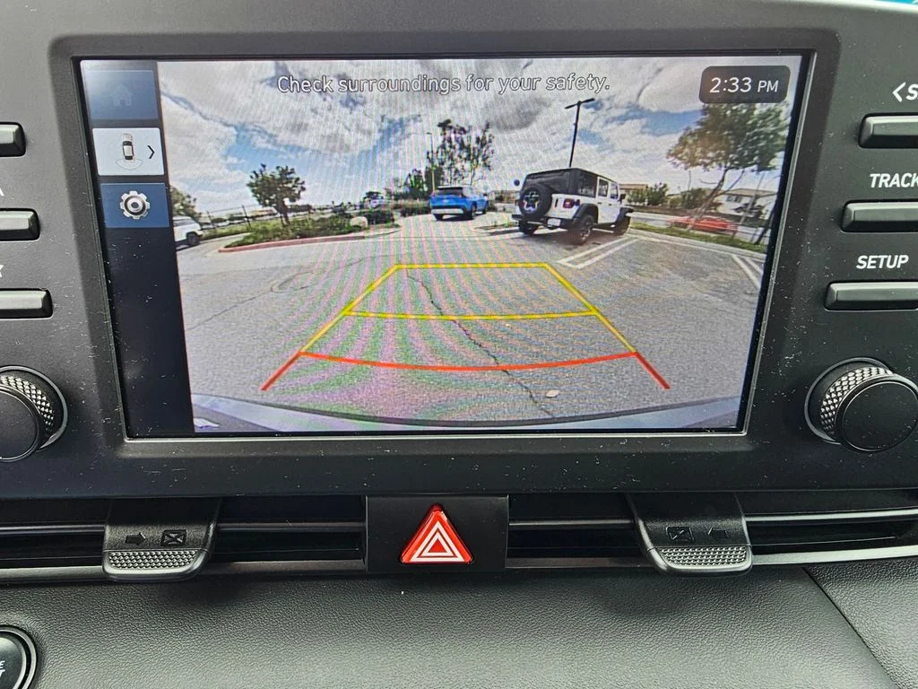 Used 2025 Gray Hyundai SEL Sport image 25