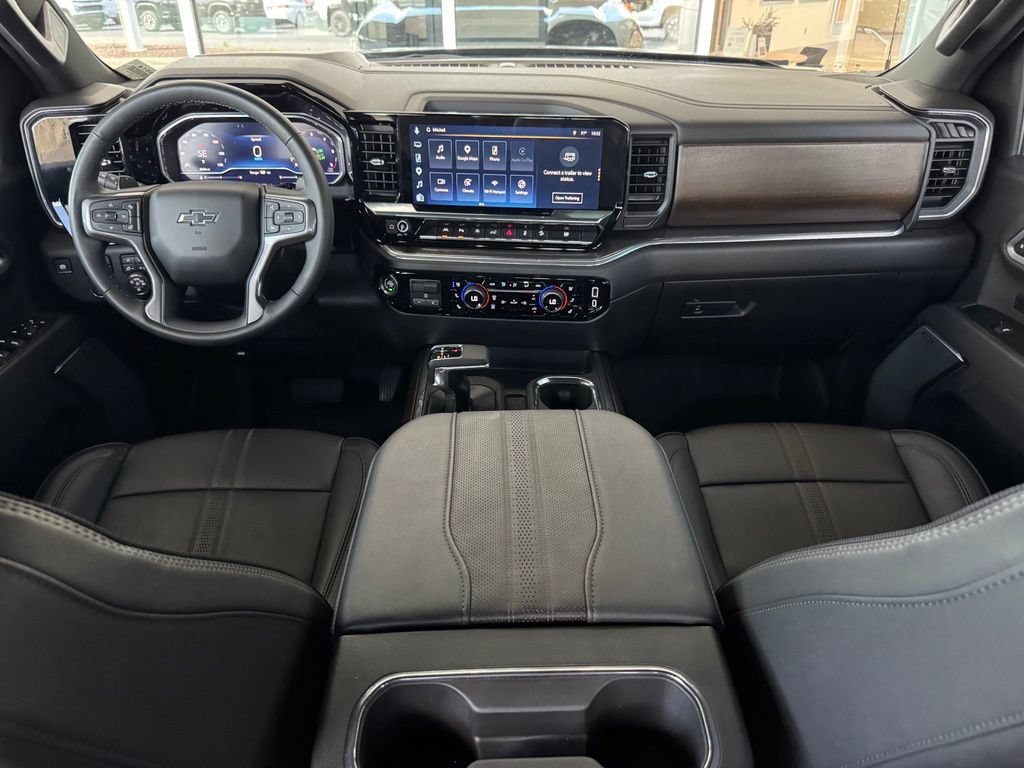 Used 2025 Black Chevrolet High Country image 25