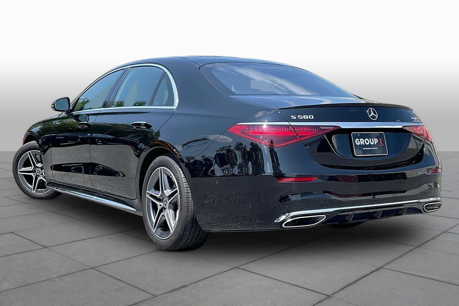 Used 2025 Obsidian Black Metallic Mercedes-Benz S 580 image 11