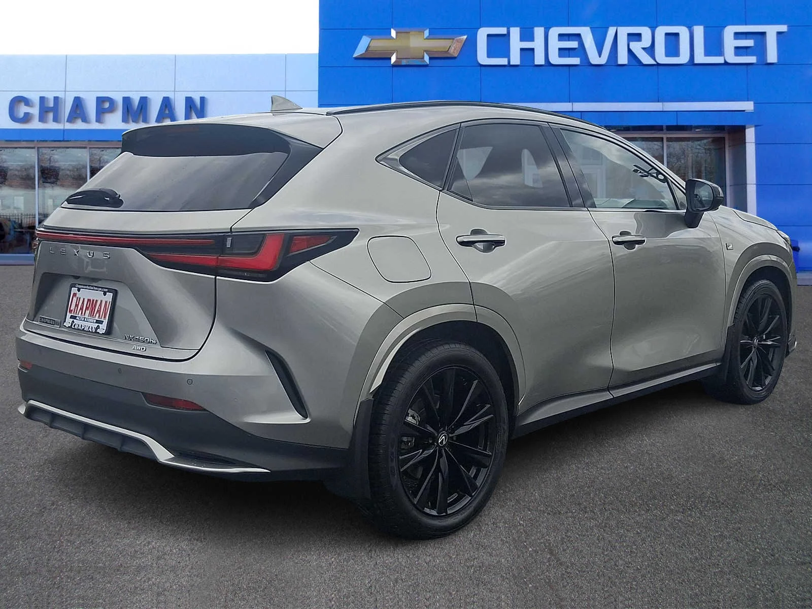 Used 2024  Lexus NX 450h+ F SPORT Handling image 6