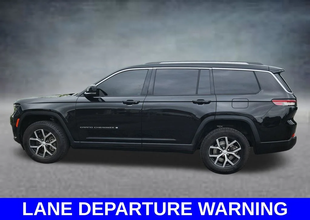 Used 2023 Black Jeep Limited image 5