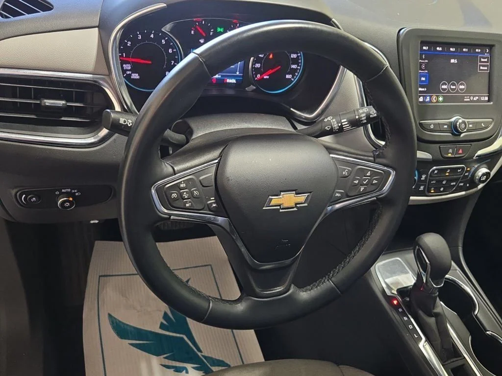Used 2024 White Chevrolet LT image 10