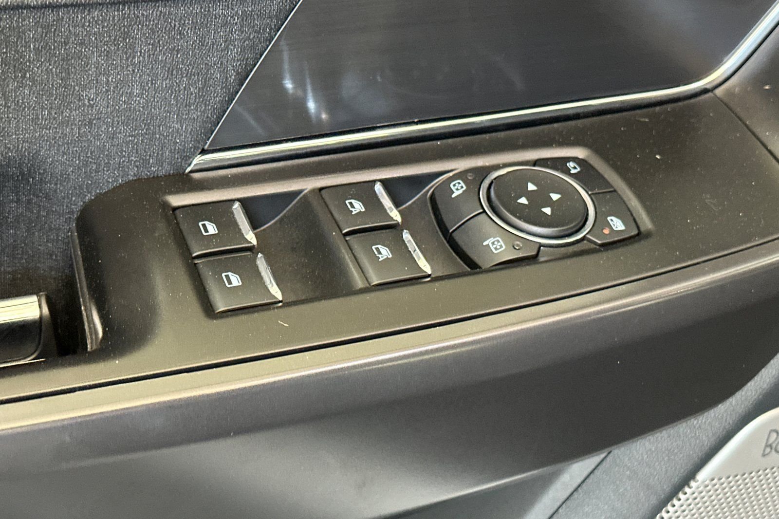Used 2024 White Ford Lariat image 12
