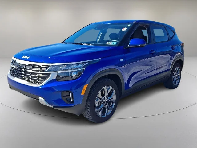 Used 2024 Blue Kia LX image 3