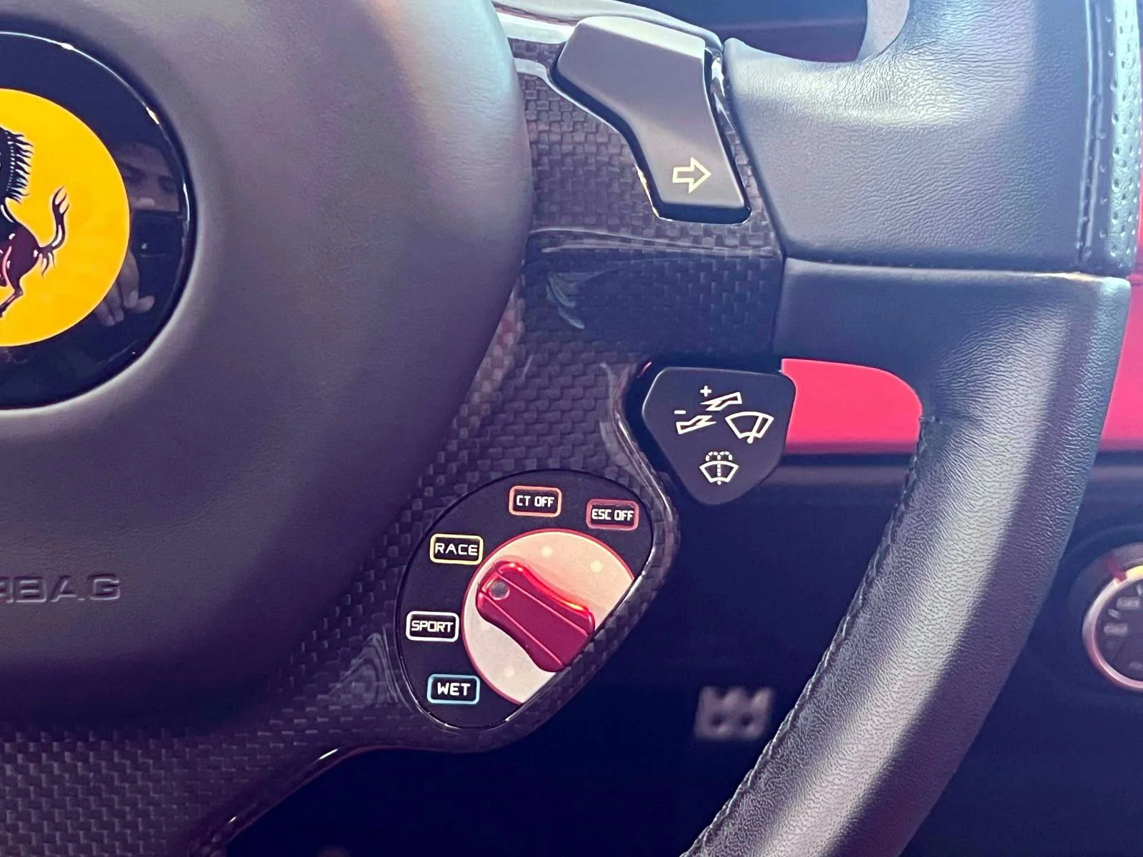 Used 2019 White Ferrari  image 23