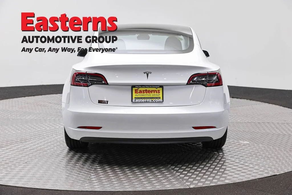 Used 2023 White Tesla Base image 6