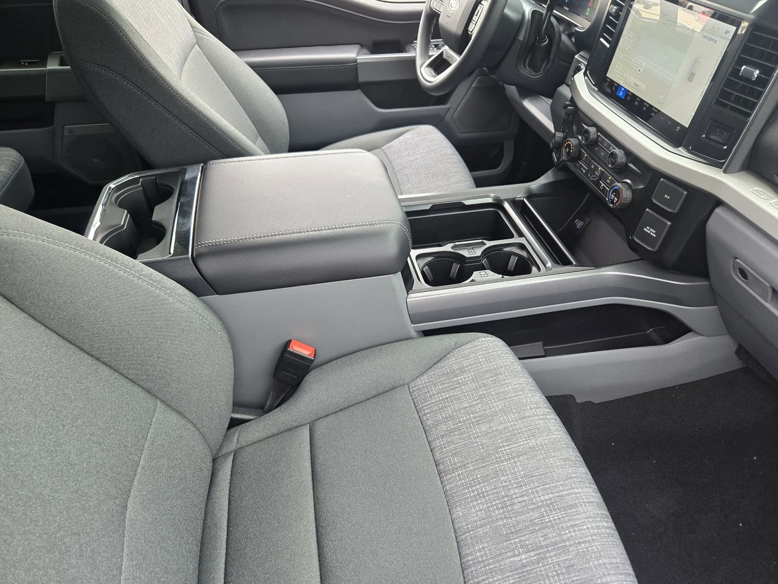 New 2026 Carbonized Gray Metallic Ford F-250® XLT image 9