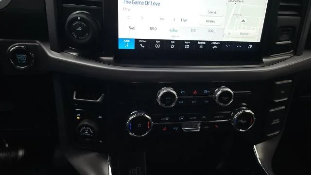 New 2026 Oxford White Ford XLT 4WD image 30