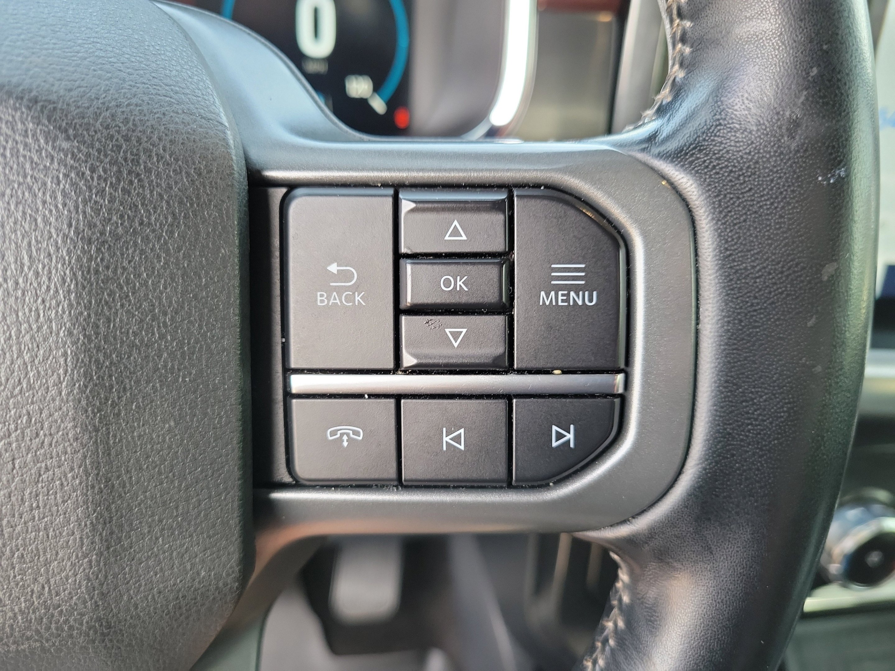 Used 2022 Black Metallic Ford Lariat image 29