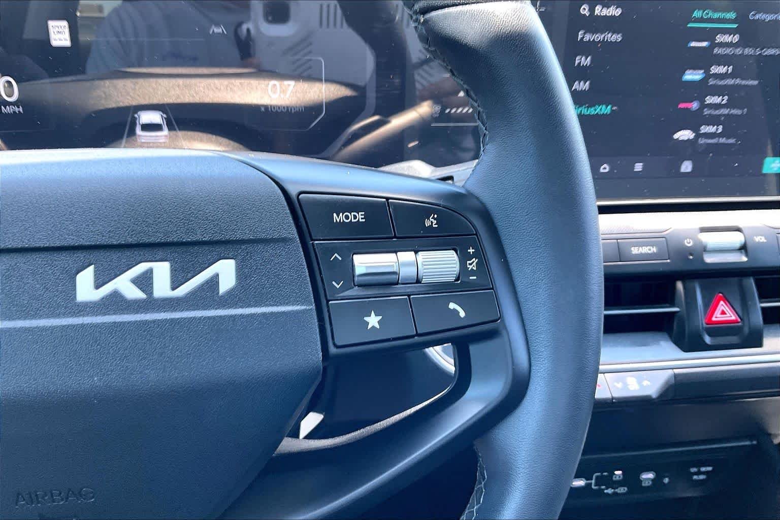Used 2025 Interstellar Gray Kia EX image 23