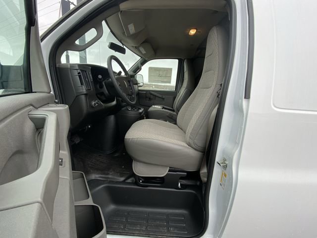 2025 Chevrolet Express Cargo Work Van - Photo 11
