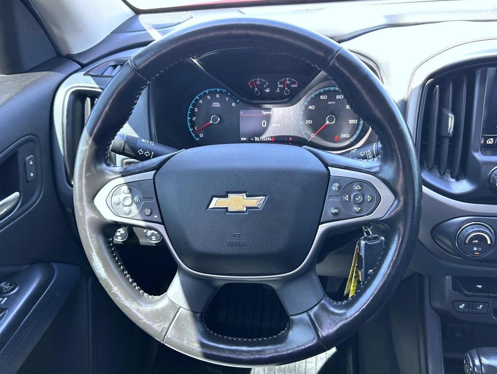 2021 Chevrolet Colorado Z71 - Photo 12