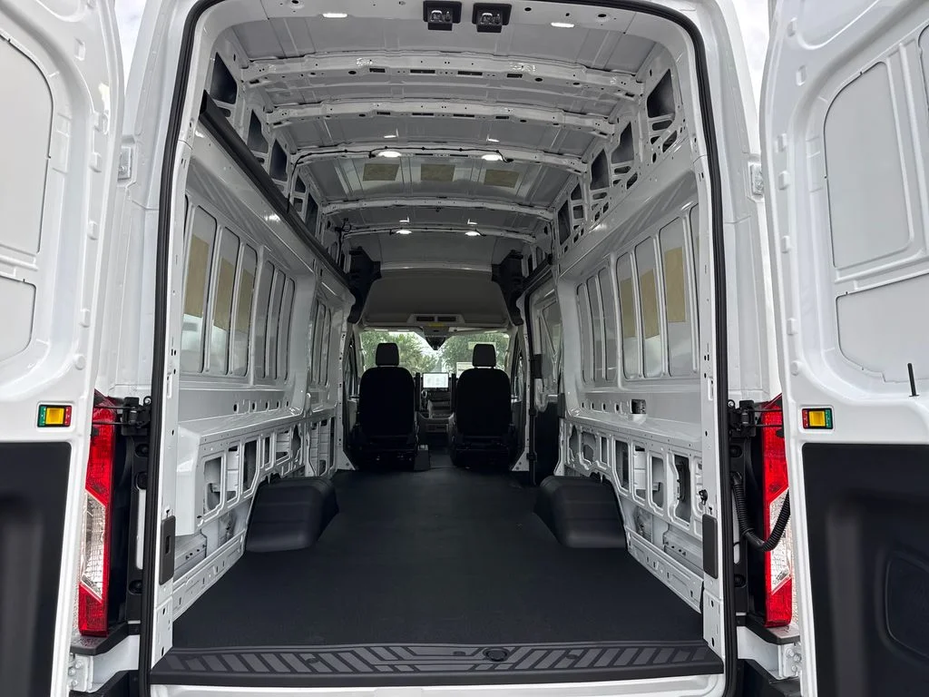 New 2026 White Ford Base image 21
