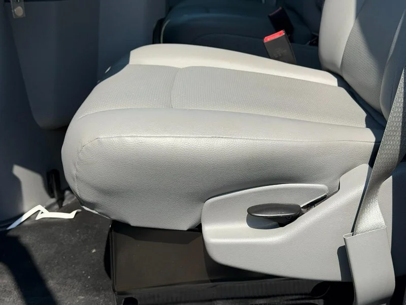 New 2026 Oxford White Ford 12FT BOX image 9