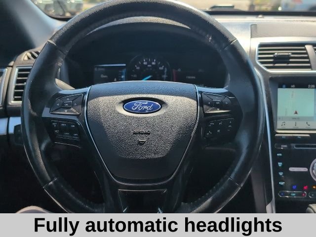 Used 2018 Shadow Black Ford Limited image 10