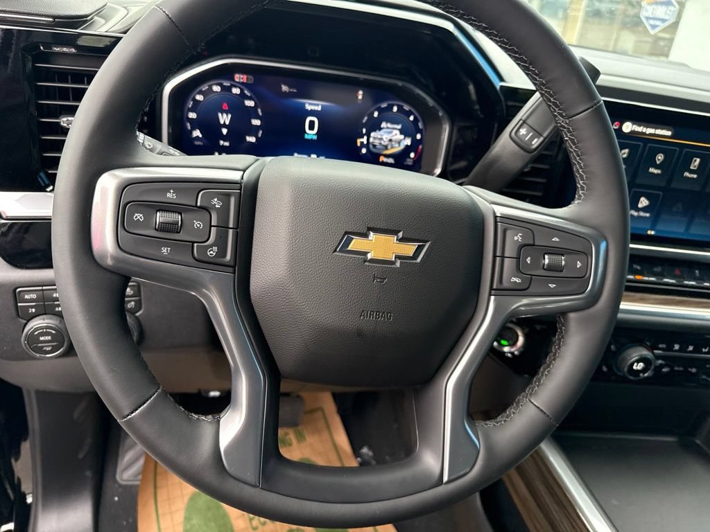 New 2026 Black Chevrolet LT image 25
