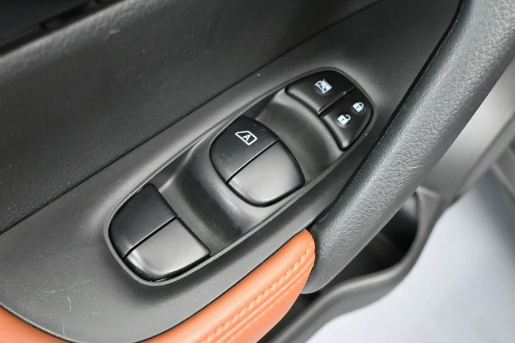 2018 Nissan Rogue SL - Photo 18