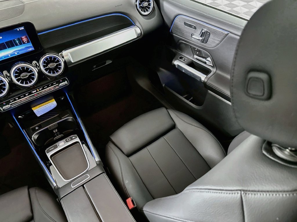 New 2026 Mountain Grey Metallic Mercedes-Benz GLB 250 image 22