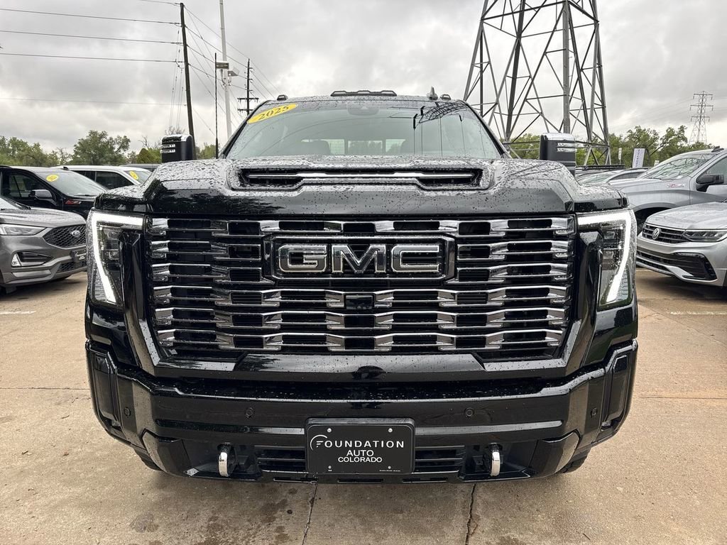 Used 2025 Onyx Black GMC Denali Ultimate image 32