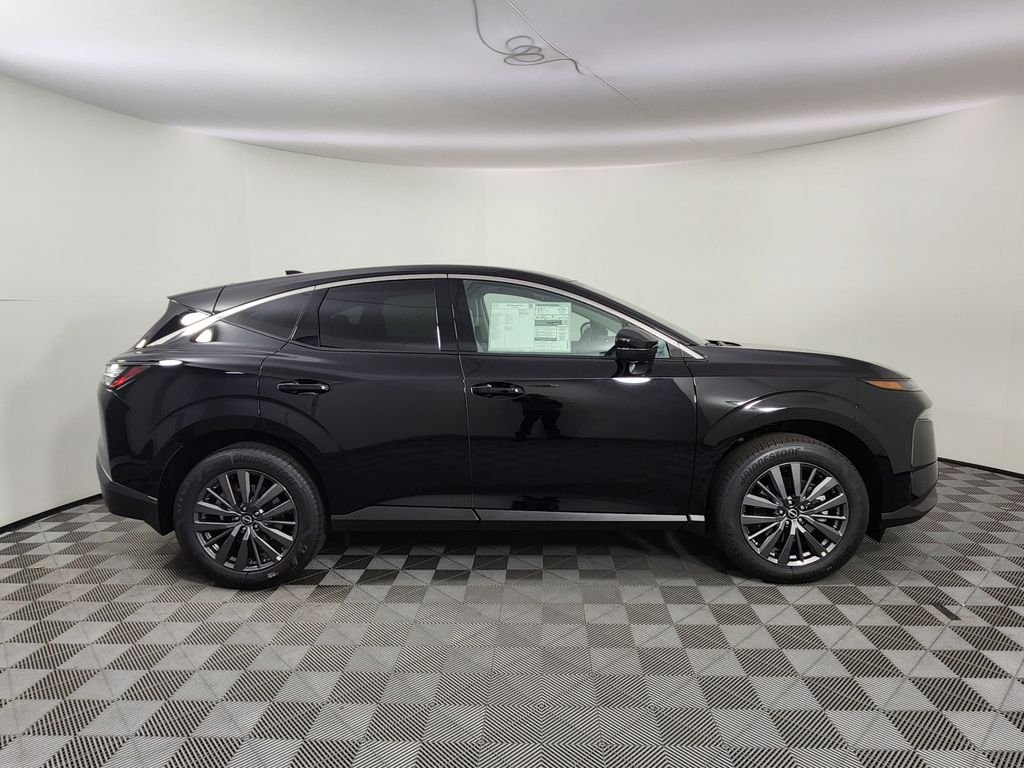 New 2026 Black Nissan SL image 6