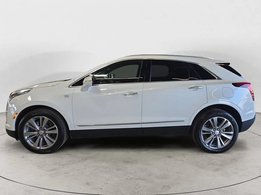 Used 2025 Crystal White Tricoat Cadillac Premium Luxury image 12
