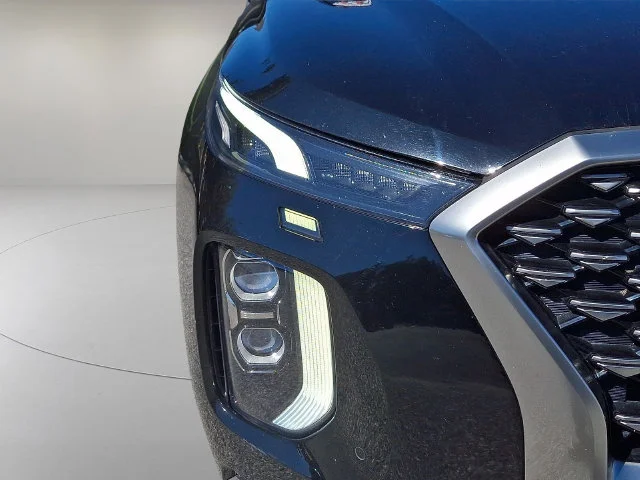 Used 2022 Black Hyundai Calligraphy image 9