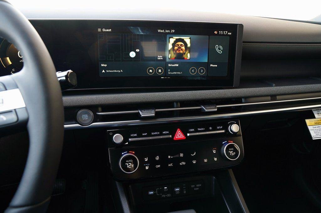 New 2025 Phantom Black Hyundai Limited image 18