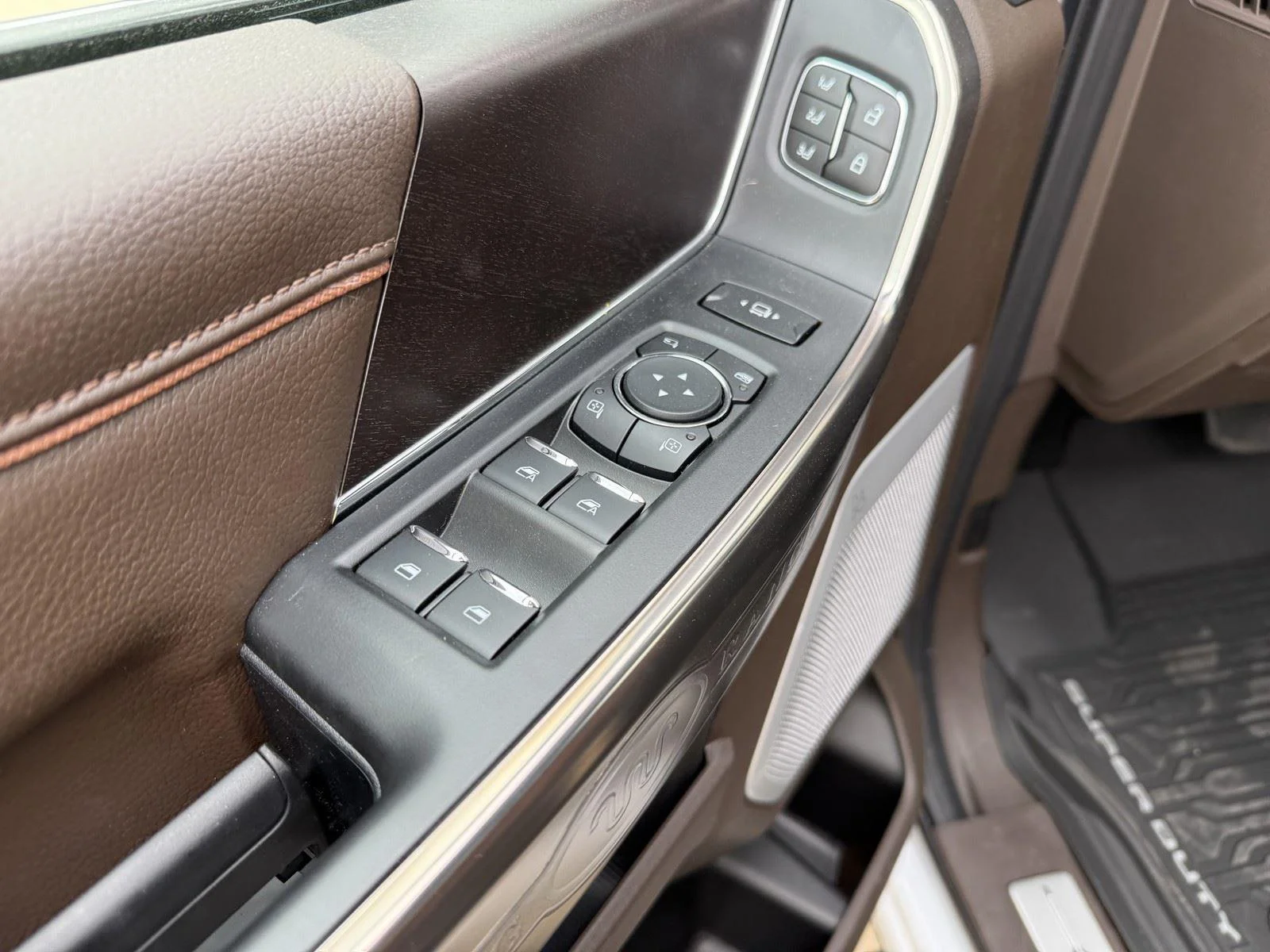 New 2026 Oxford White Ford King Ranch image 13