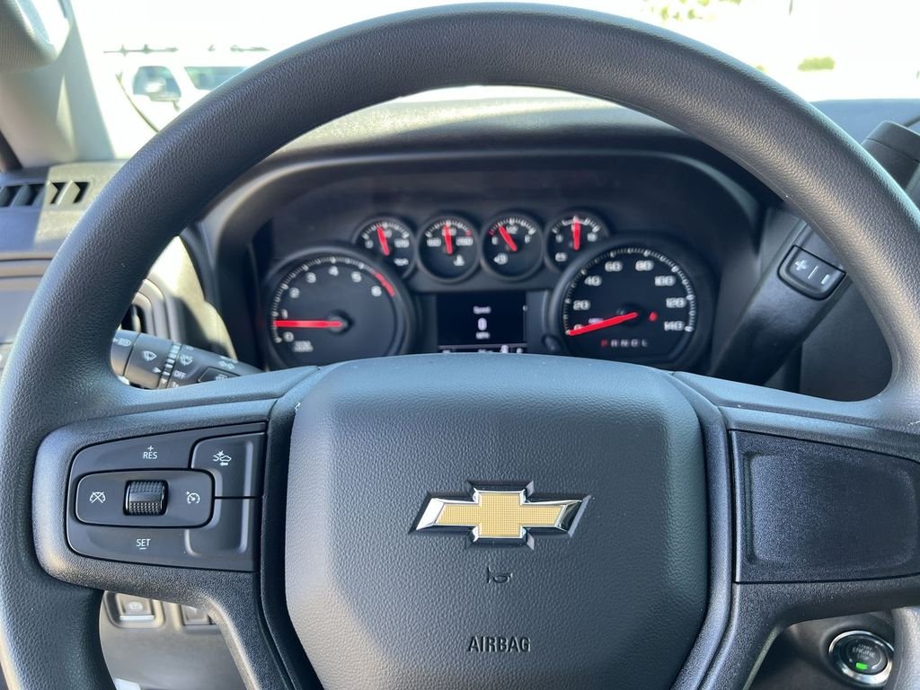 New 2026 Summit White Chevrolet Work Truck image 15