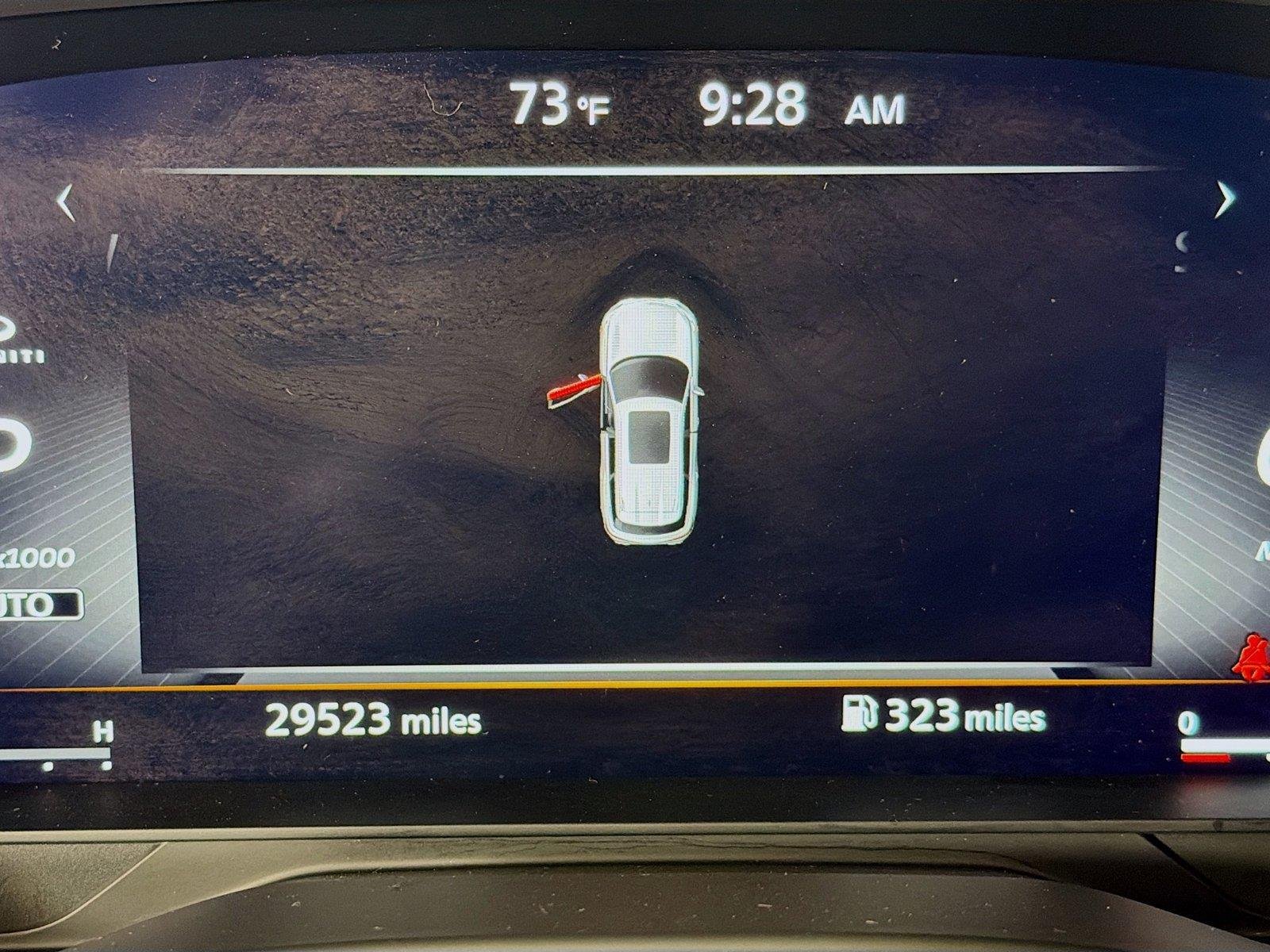 Used 2023 Majestic White INFINITI LUXE image 18
