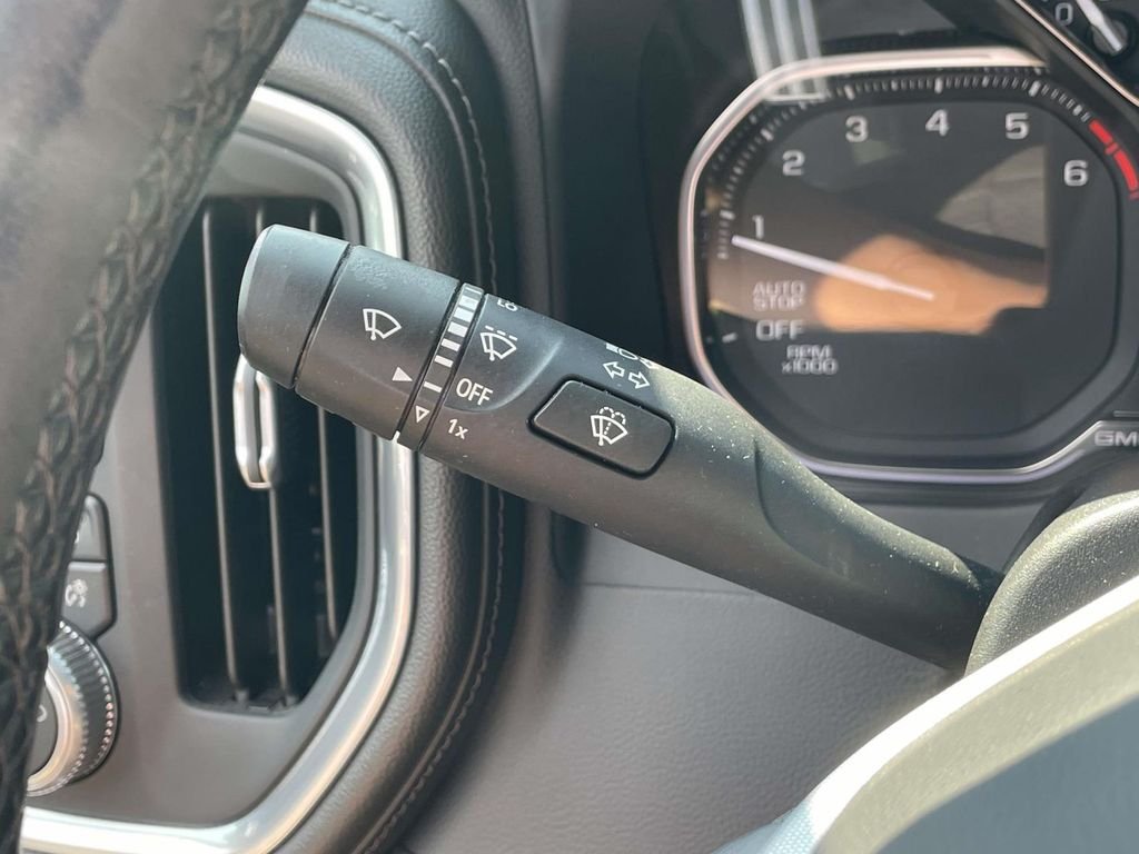 Used 2020 Blue GMC Elevation image 26