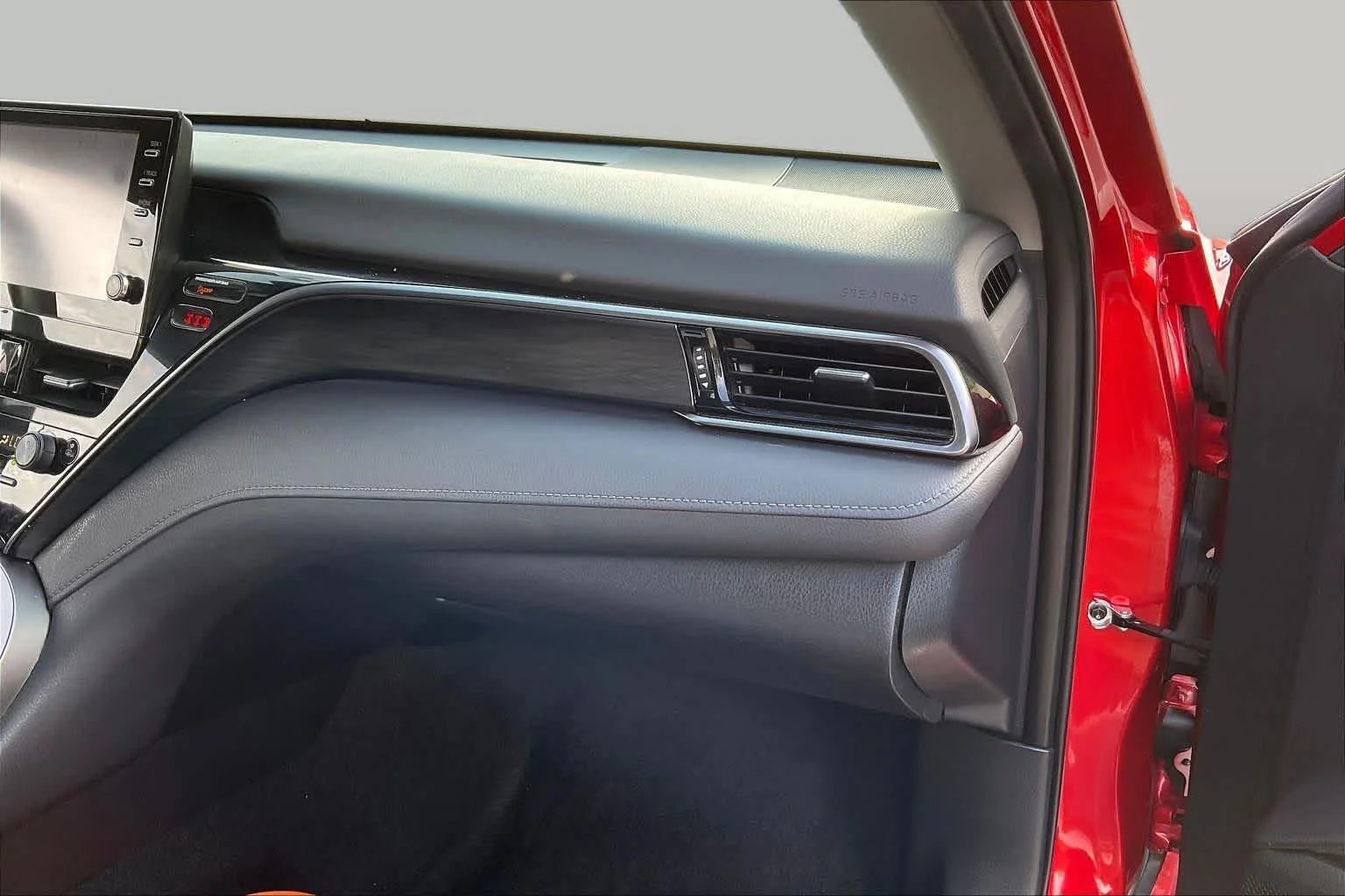 Used 2023 Supersonic Red Toyota XLE image 19