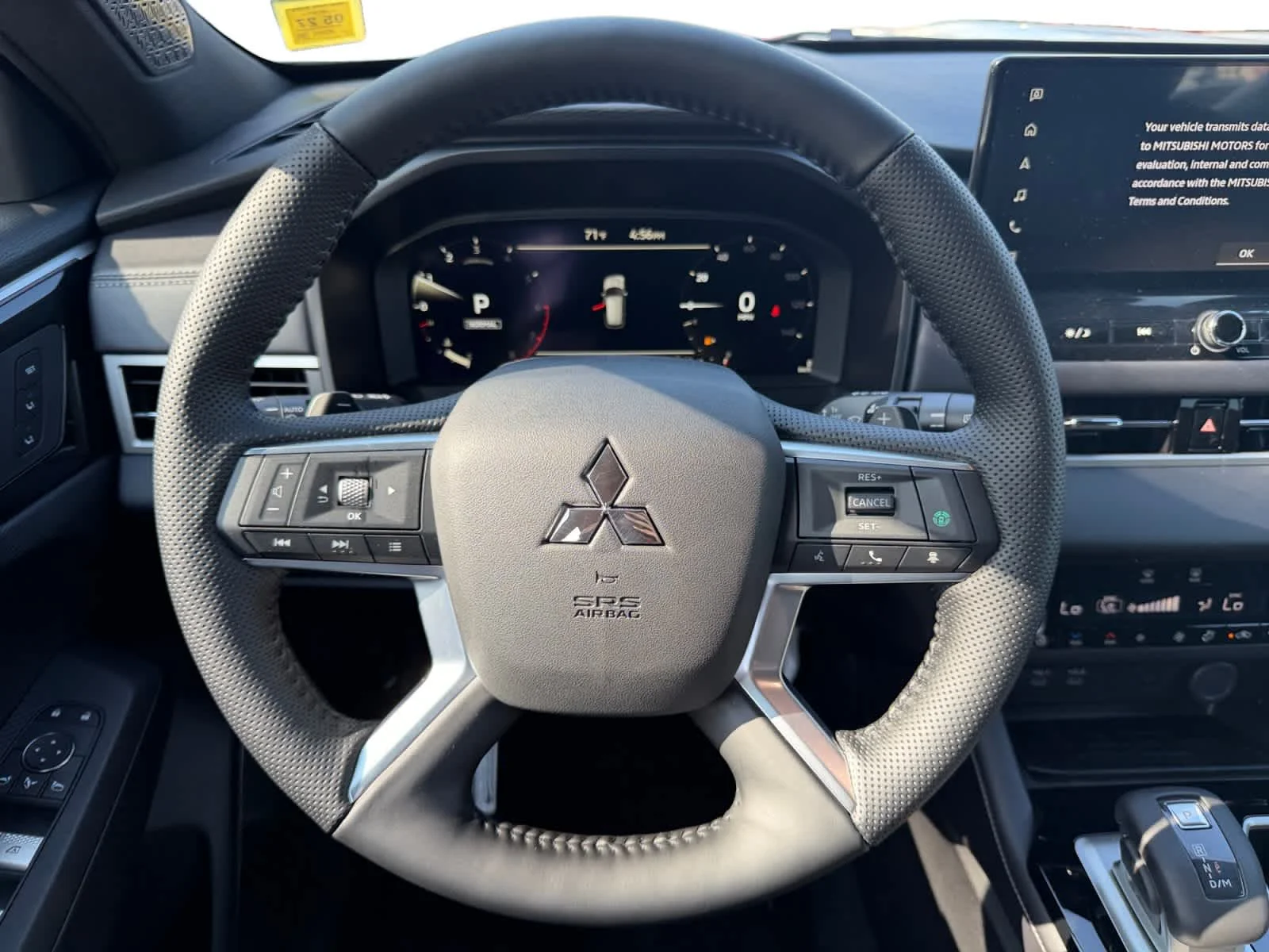 New 2026 White Diamond/Black Roof Mitsubishi Black Edition image 13