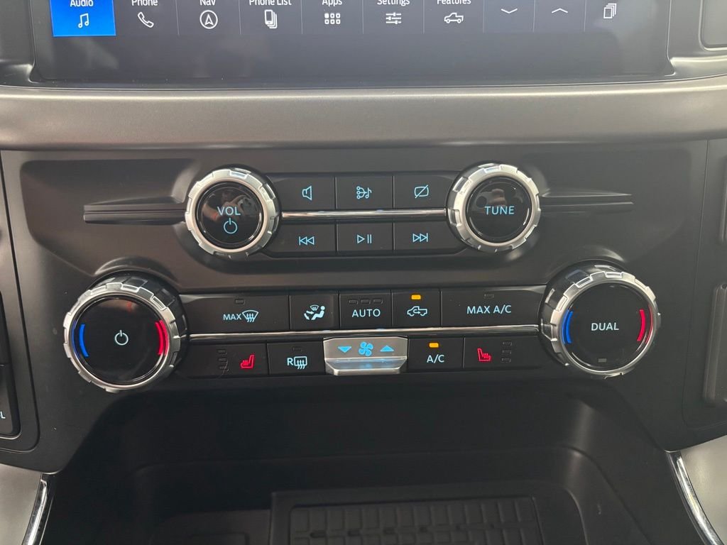 Used 2024 Blue Ford XLT image 6