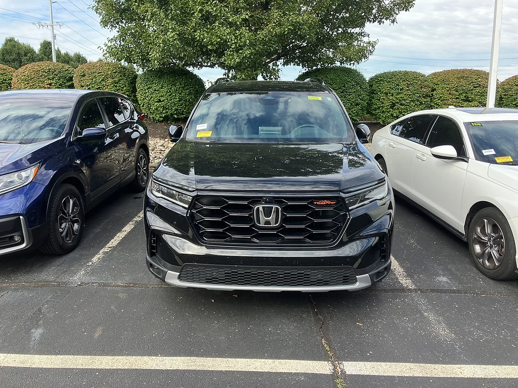 Certified Used 2024 Crystal Black Pearl Honda TrailSport image 2