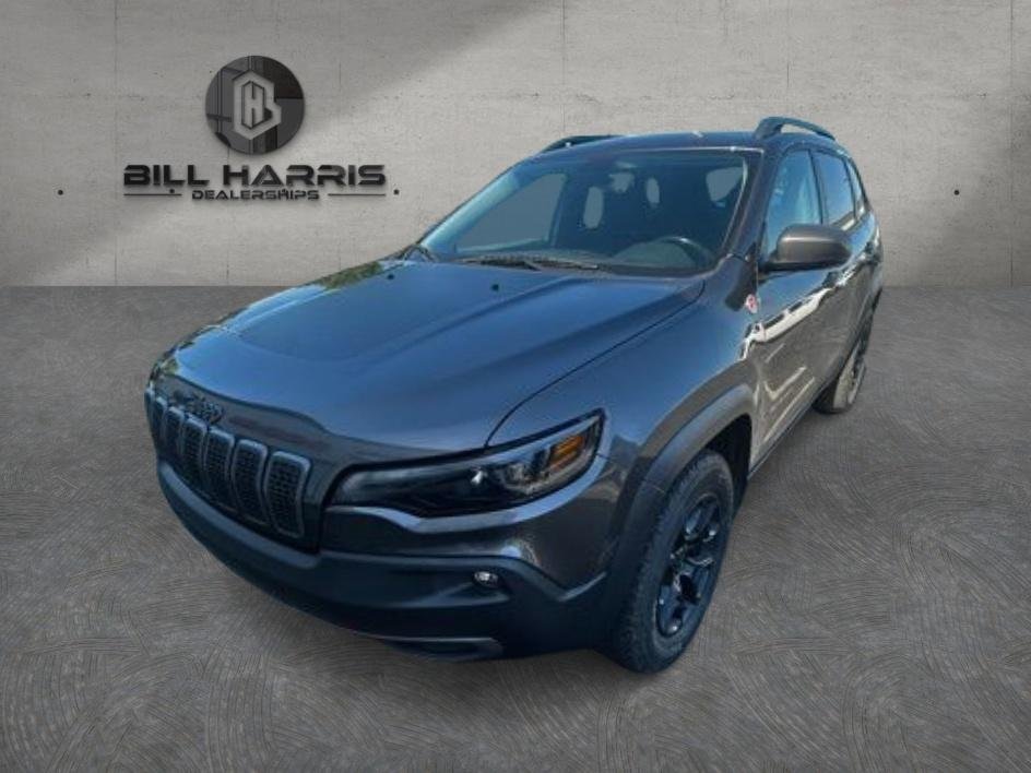 Used 2020 Gray Jeep Trailhawk image 1