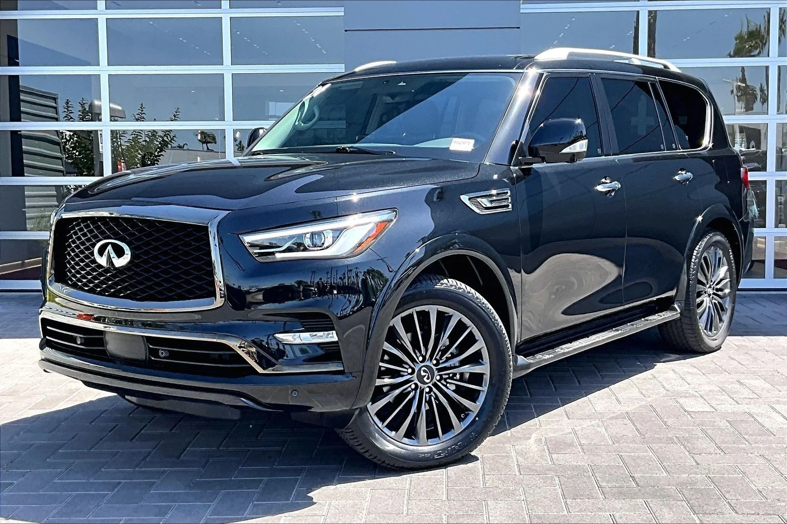 2024 INFINITI QX80