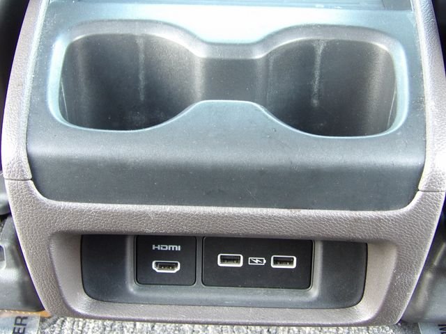 Used 2022 Lunar Silver Metallic Honda Touring image 48