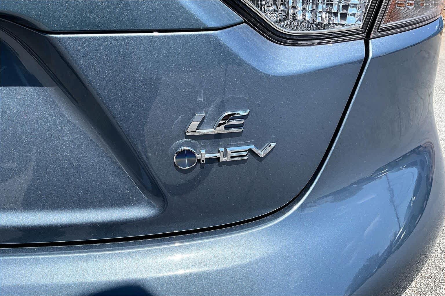 Used 2025 Celestite Toyota Hybrid LE image 9