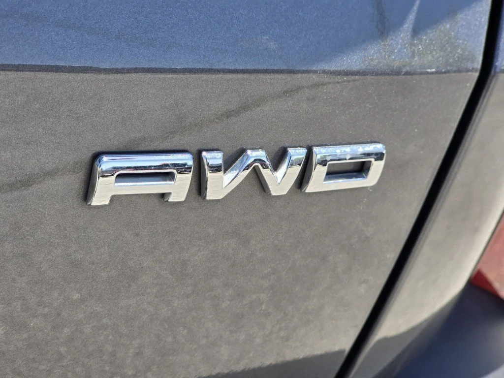 Used 2025 Gray Metallic Ford ST-Line image 26