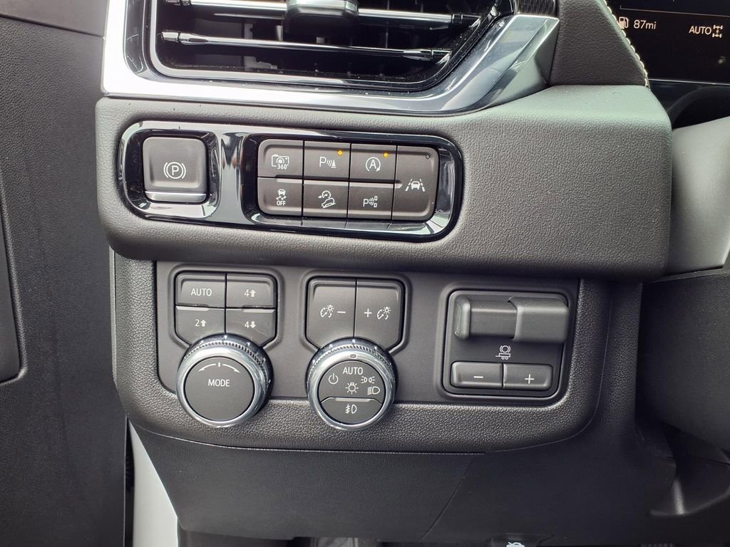 New 2026 Summit White GMC Elevation image 9