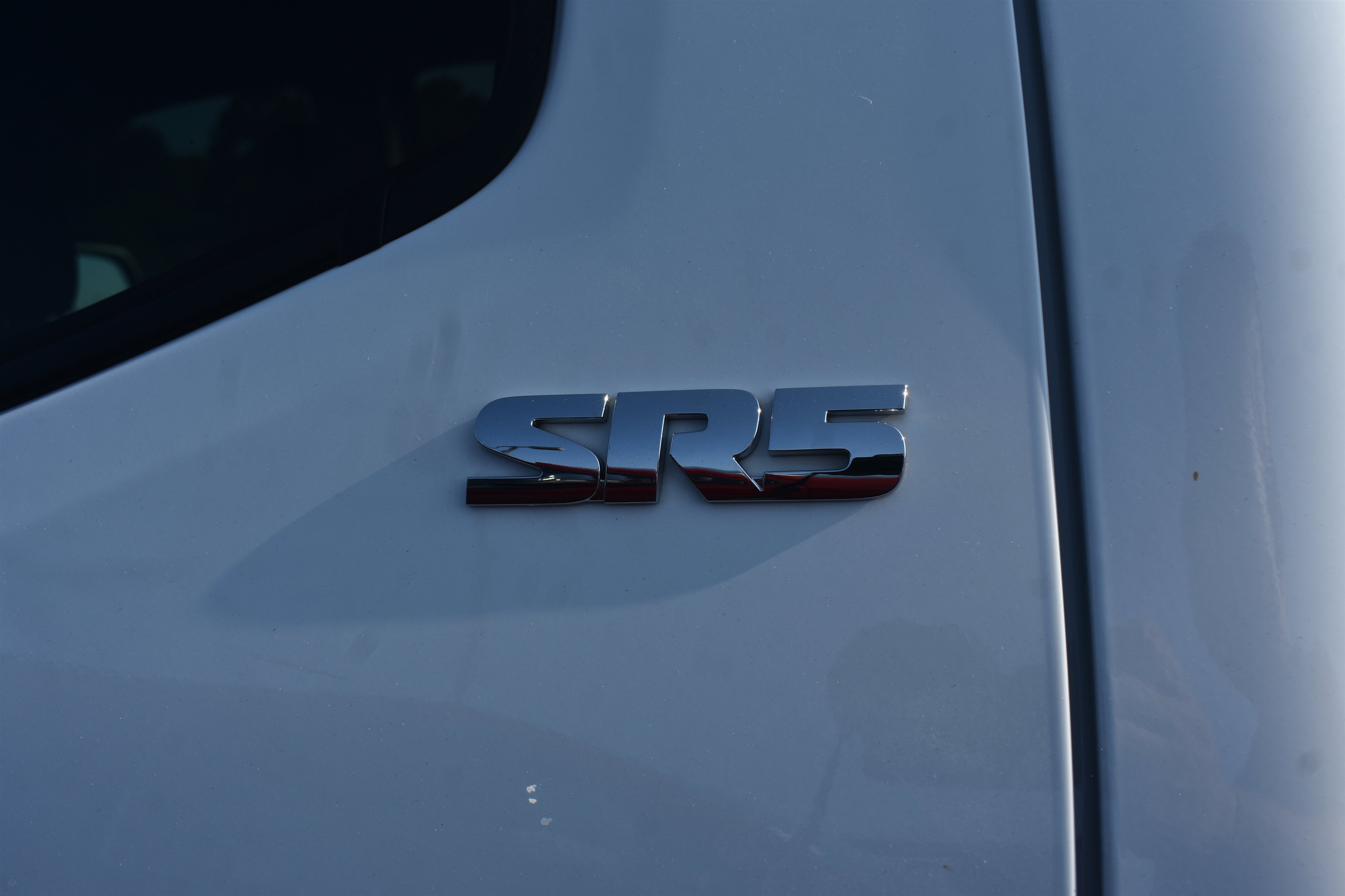 Used 2019  Toyota  image 6