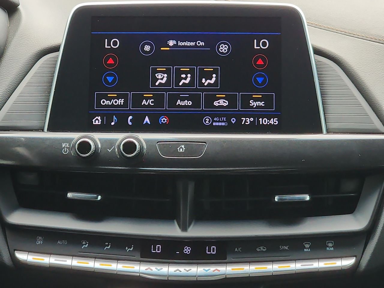 Used 2023 White Cadillac Sport image 18